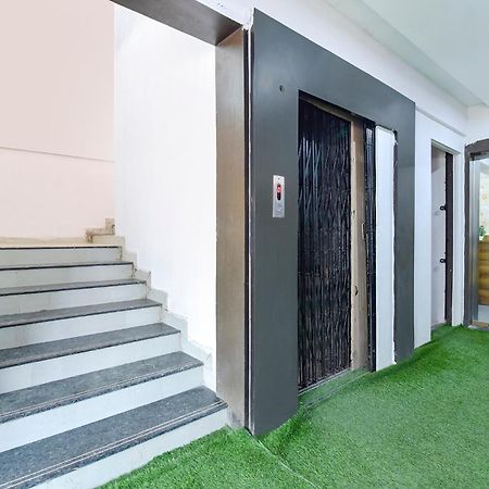 Fabhotel Star Ahmedabad Bagian luar foto
